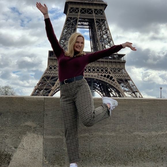 Meet your Posher, Melonie - Picture 3 of 12